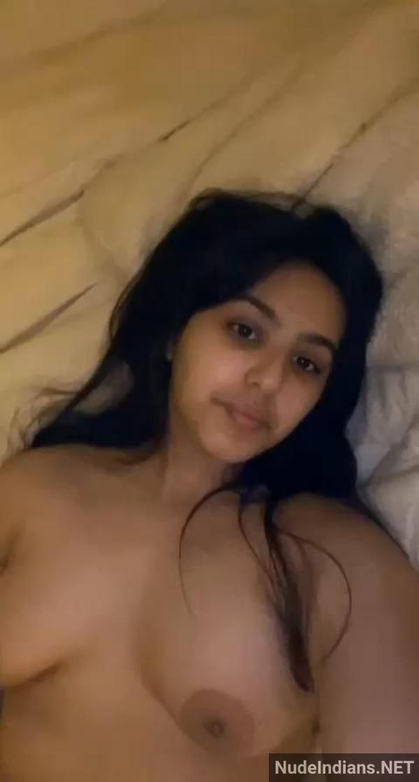 https://pub-5fcdf72a54cd4edbb03ec3edaa415a42.r2.dev/nakedleaks/the_seductive_appeal_of_mumbai_girl_nisha_advani's_body/13.jpg