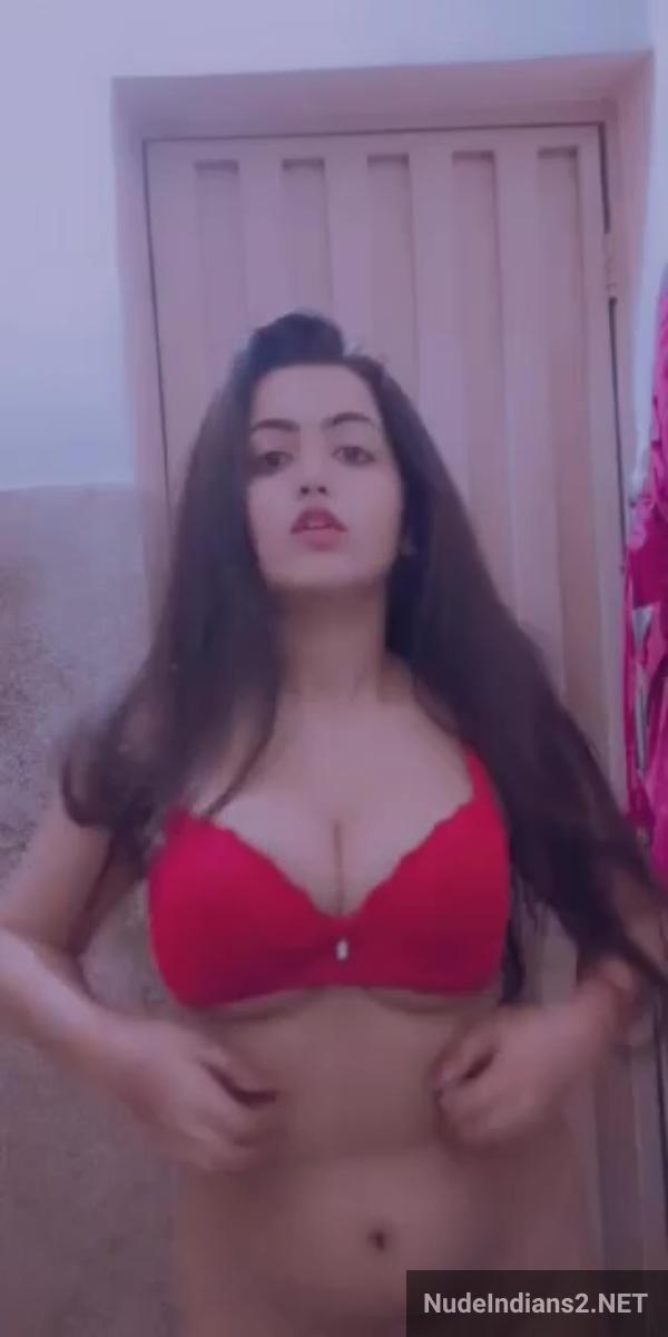 https://pub-5fcdf72a54cd4edbb03ec3edaa415a42.r2.dev/nakedleaks/the_sensual_journey_of_my_delhi_girlfriend,_mansi_shukla/65.jpg