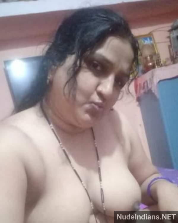 https://pub-5fcdf72a54cd4edbb03ec3edaa415a42.r2.dev/nakedleaks/thirsty_wife's_nude_tease_and_play_sex_photos/19.jpg