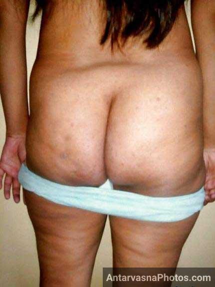 https://pub-5fcdf72a54cd4edbb03ec3edaa415a42.r2.dev/nakedleaks/this_is_the_authentic_indian_bottom_shop/1.jpg