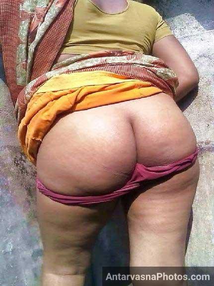 https://pub-5fcdf72a54cd4edbb03ec3edaa415a42.r2.dev/nakedleaks/this_is_the_authentic_indian_bottom_shop/2.jpg