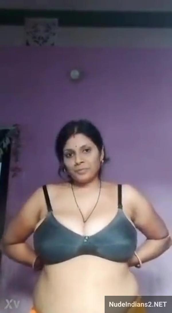 https://pub-5fcdf72a54cd4edbb03ec3edaa415a42.r2.dev/nakedleaks/traditional_hema_bhabhi_flaunts_her_naked_body_for_mishra/2.jpg
