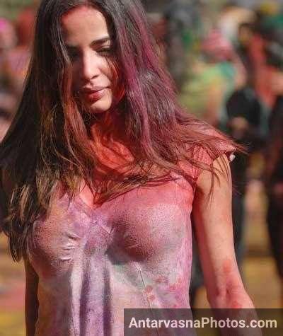 https://pub-5fcdf72a54cd4edbb03ec3edaa415a42.r2.dev/nakedleaks/traditional_indian_festival_photos_–_revealing_attire_and_celebrations/3.jpg