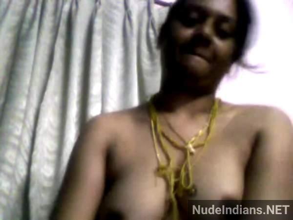 https://pub-5fcdf72a54cd4edbb03ec3edaa415a42.r2.dev/nakedleaks/transformation_of_marathi_mature_wife_post-marriage/23.jpg