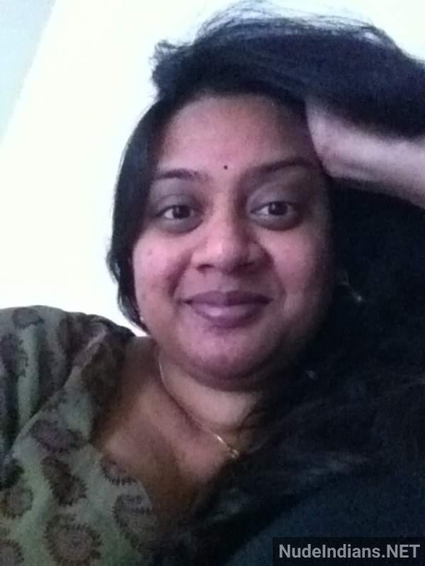 https://pub-5fcdf72a54cd4edbb03ec3edaa415a42.r2.dev/nakedleaks/transformation_of_marathi_mature_wife_post-marriage/59.jpg