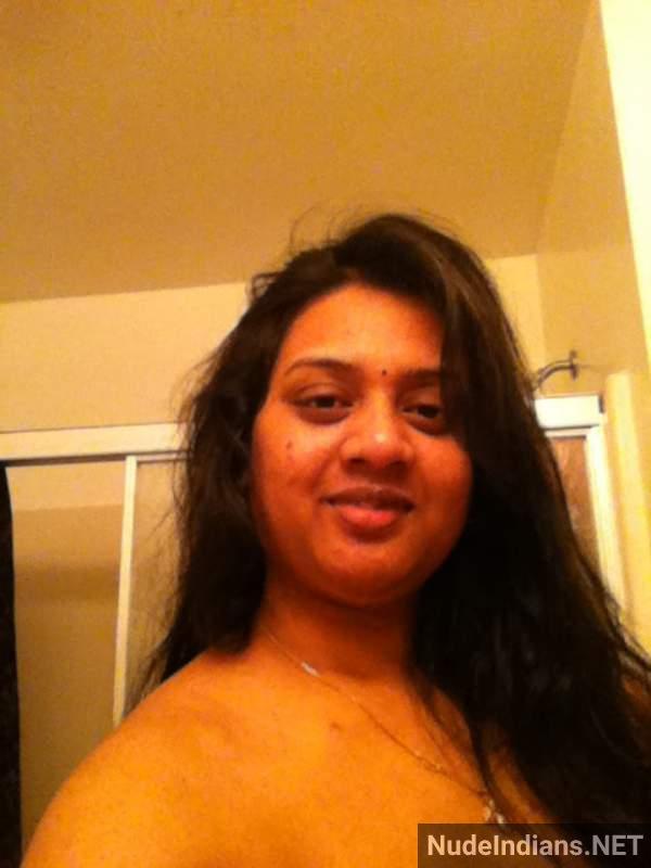 https://pub-5fcdf72a54cd4edbb03ec3edaa415a42.r2.dev/nakedleaks/transformation_of_marathi_mature_wife_post-marriage/61.jpg