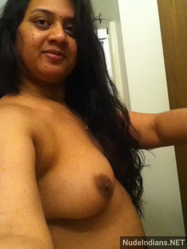 https://pub-5fcdf72a54cd4edbb03ec3edaa415a42.r2.dev/nakedleaks/transformation_of_marathi_mature_wife_post-marriage/80.jpg