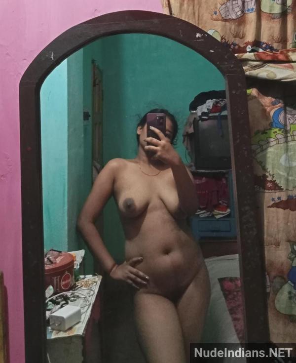 https://pub-5fcdf72a54cd4edbb03ec3edaa415a42.r2.dev/nakedleaks/unemployed_bengali_educator_takes_provocative_selfies_in_lingerie/3.jpg