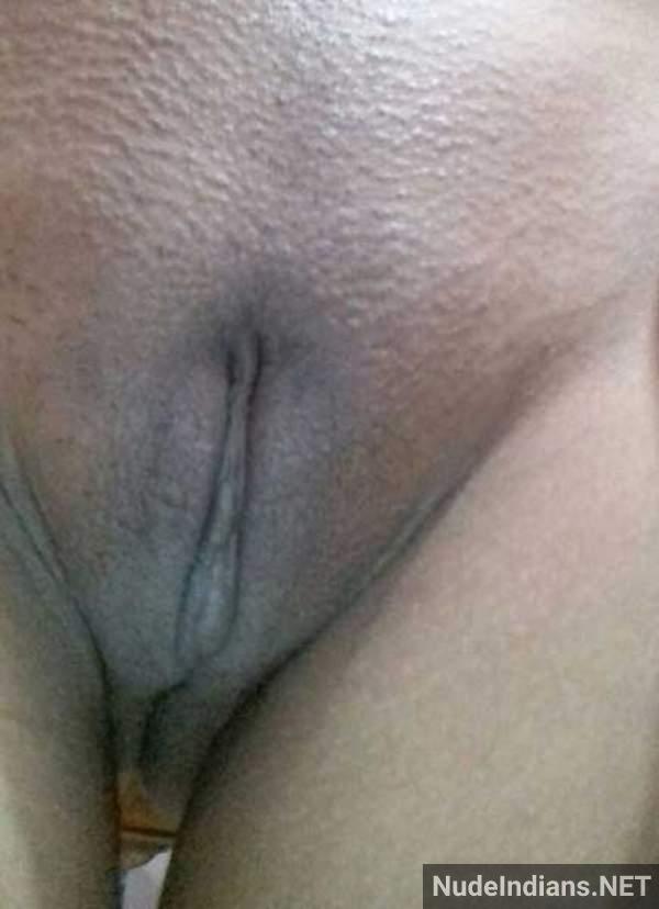 https://pub-5fcdf72a54cd4edbb03ec3edaa415a42.r2.dev/nakedleaks/unexpected_exposure_of_nude_malayali_women/25.jpg