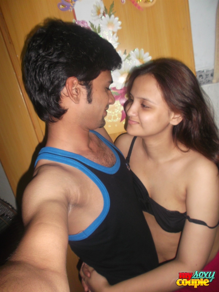 https://pub-5fcdf72a54cd4edbb03ec3edaa415a42.r2.dev/nakedleaks/unseen_nude_images_of_an_erotic_indian_duo/10.jpg