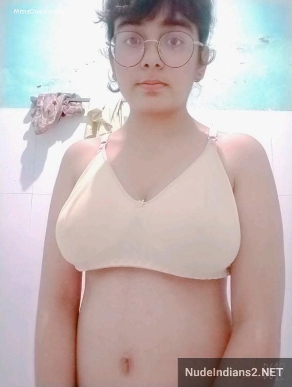 https://pub-5fcdf72a54cd4edbb03ec3edaa415a42.r2.dev/nakedleaks/unveiling_sana's_innocent_beauty_in_the_bathroom/7.jpg