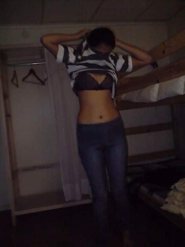 https://pub-5fcdf72a54cd4edbb03ec3edaa415a42.r2.dev/nakedleaks/unveiling_sensuous_desi_girl_image/11.jpg