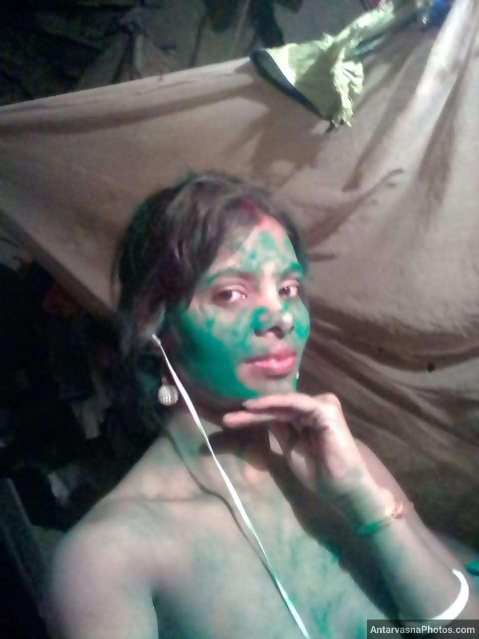 https://pub-5fcdf72a54cd4edbb03ec3edaa415a42.r2.dev/nakedleaks/urban_and_rural_bhabhi's_nude_holi_celebrations/1.jpg