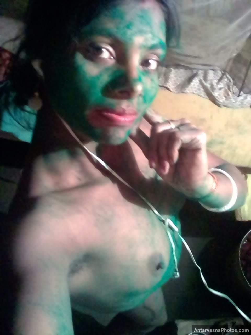 https://pub-5fcdf72a54cd4edbb03ec3edaa415a42.r2.dev/nakedleaks/urban_and_rural_bhabhi's_nude_holi_celebrations/2.jpg
