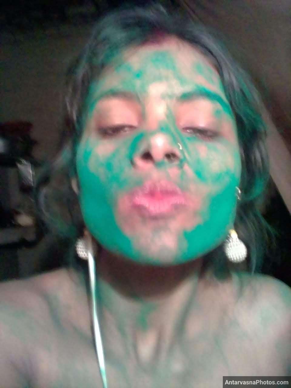 https://pub-5fcdf72a54cd4edbb03ec3edaa415a42.r2.dev/nakedleaks/urban_and_rural_bhabhi's_nude_holi_celebrations/3.jpg