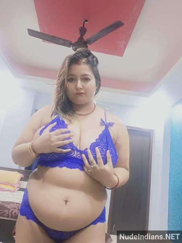 https://pub-5fcdf72a54cd4edbb03ec3edaa415a42.r2.dev/nakedleaks/uttar_pradesh_mature_woman_poonam_explicit_photos/15.jpg