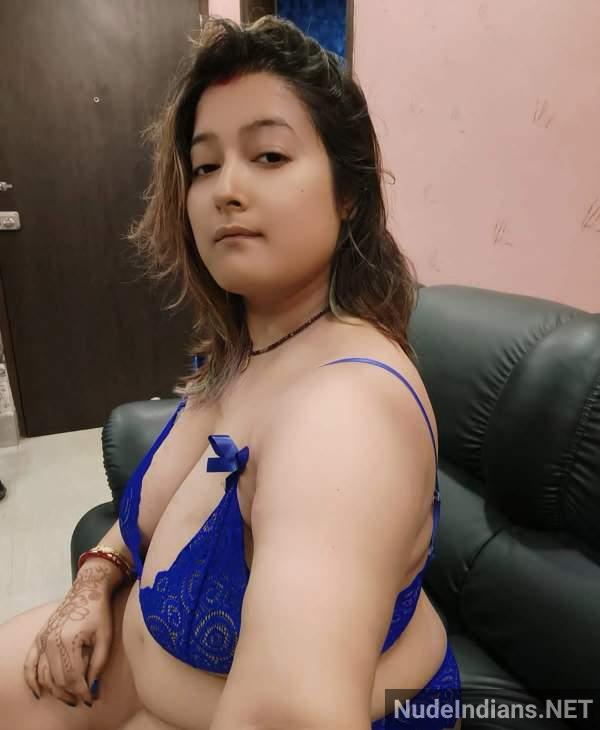 https://pub-5fcdf72a54cd4edbb03ec3edaa415a42.r2.dev/nakedleaks/uttar_pradesh_mature_woman_poonam_explicit_photos/18.jpg