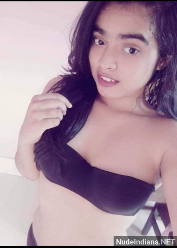 https://pub-5fcdf72a54cd4edbb03ec3edaa415a42.r2.dev/nakedleaks/vaishnavi_from_mumbai_showcasing_her_allure_like_a_model/1.jpg