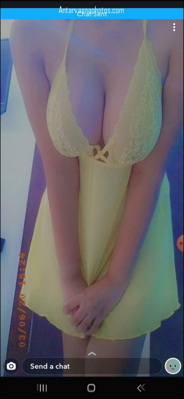 https://pub-5fcdf72a54cd4edbb03ec3edaa415a42.r2.dev/nakedleaks/view_20_sensual_instagram_story_images/1.jpg