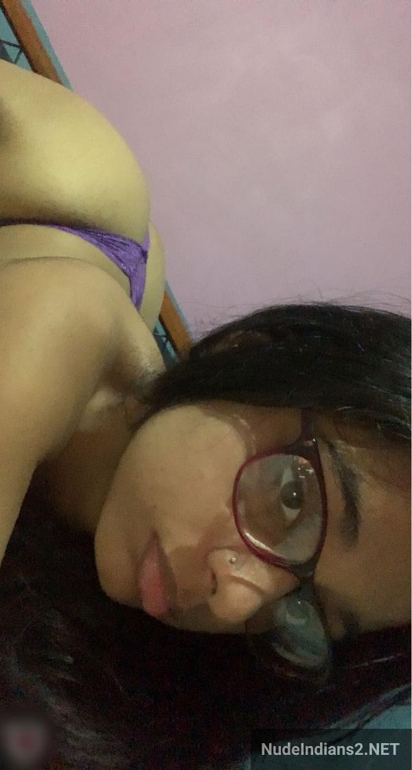 https://pub-5fcdf72a54cd4edbb03ec3edaa415a42.r2.dev/nakedleaks/view_arousing_marathi_lady_niyati_kudekar_seductive_self-portraits/7.jpg