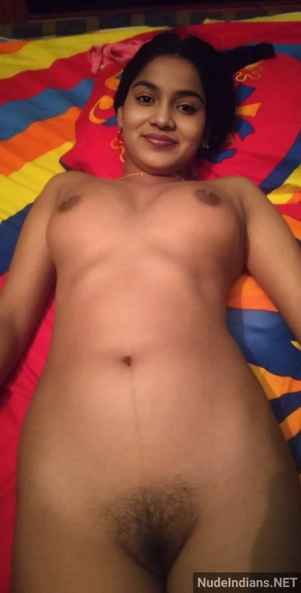 https://pub-5fcdf72a54cd4edbb03ec3edaa415a42.r2.dev/nakedleaks/view_bengali_muslim_girl_bushra_revealing_her_large_breasts/25.jpg