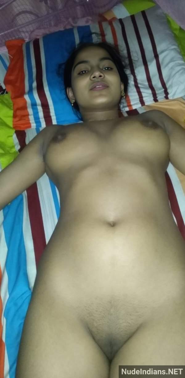 https://pub-5fcdf72a54cd4edbb03ec3edaa415a42.r2.dev/nakedleaks/view_bengali_muslim_girl_bushra_revealing_her_large_breasts/35.jpg