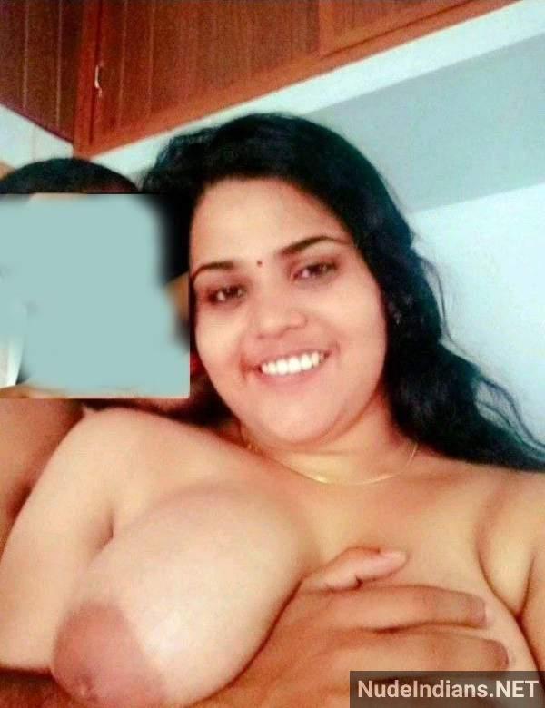 https://pub-5fcdf72a54cd4edbb03ec3edaa415a42.r2.dev/nakedleaks/view_bold_telugu_bhabhi's_nude_photos/35.jpg