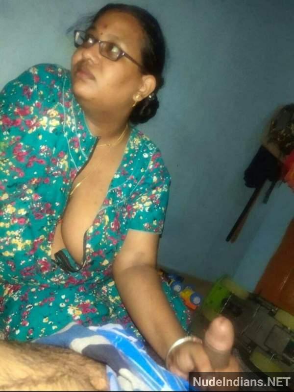 https://pub-5fcdf72a54cd4edbb03ec3edaa415a42.r2.dev/nakedleaks/view_bold_telugu_bhabhi's_nude_photos/47.jpg