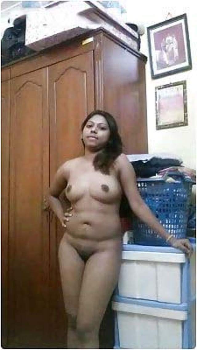 https://pub-5fcdf72a54cd4edbb03ec3edaa415a42.r2.dev/nakedleaks/view_desi_porn_images_of_indian_girls_revealing/13.jpg