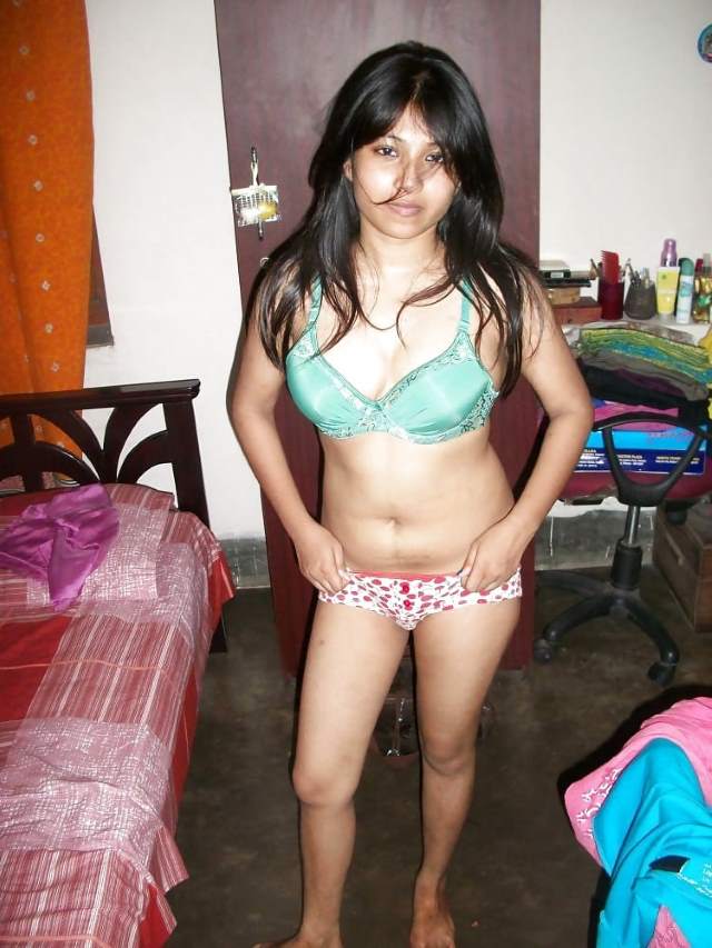 https://pub-5fcdf72a54cd4edbb03ec3edaa415a42.r2.dev/nakedleaks/view_desi_porn_images_of_indian_girls_revealing/5.jpg