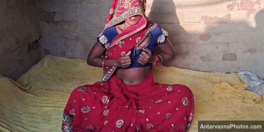 https://pub-5fcdf72a54cd4edbb03ec3edaa415a42.r2.dev/nakedleaks/village_bhabhi_in_naughty_photos_from_the_countryside/0.jpg