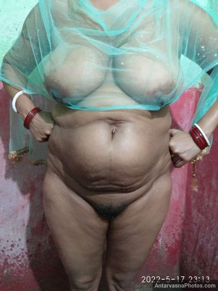 https://pub-5fcdf72a54cd4edbb03ec3edaa415a42.r2.dev/nakedleaks/village_hot_aunt's_big_boobs_and_nude_sexy_photos/2.jpg