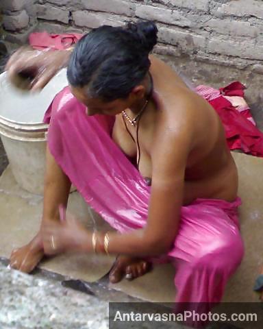 https://pub-5fcdf72a54cd4edbb03ec3edaa415a42.r2.dev/nakedleaks/village_sexy_desi_aunty's_steamy_pictures/9.jpg