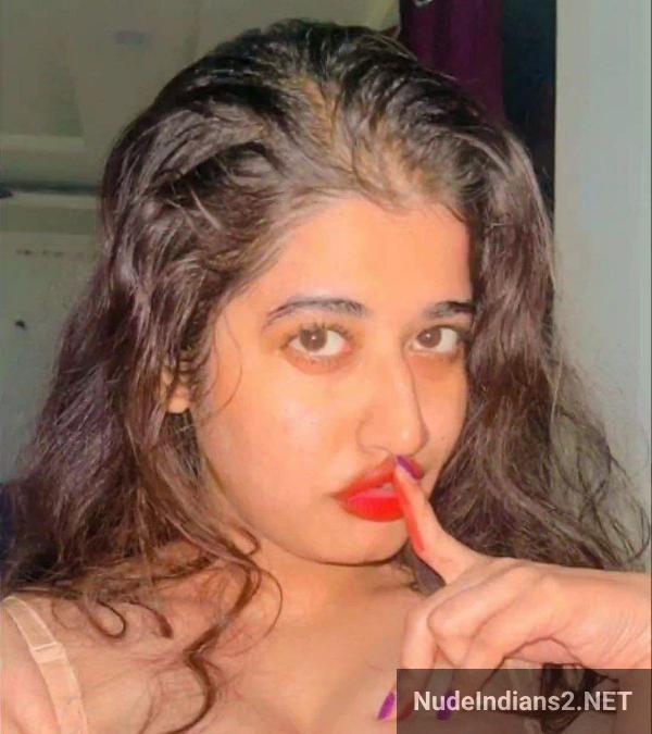 https://pub-5fcdf72a54cd4edbb03ec3edaa415a42.r2.dev/nakedleaks/viral_pics:_kanpur_muslim_girlfriend_zoya_khan's_big_selfie_reveal/36.jpg
