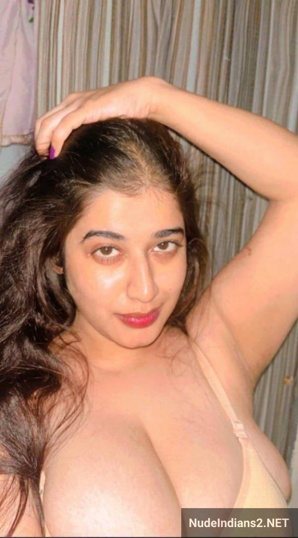https://pub-5fcdf72a54cd4edbb03ec3edaa415a42.r2.dev/nakedleaks/viral_pics:_kanpur_muslim_girlfriend_zoya_khan's_big_selfie_reveal/39.jpg