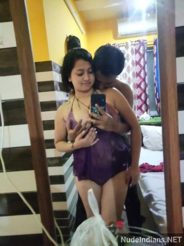 https://pub-5fcdf72a54cd4edbb03ec3edaa415a42.r2.dev/nakedleaks/viral_video:_married_gujarati_wife's_office_affair_exposed/26.jpg