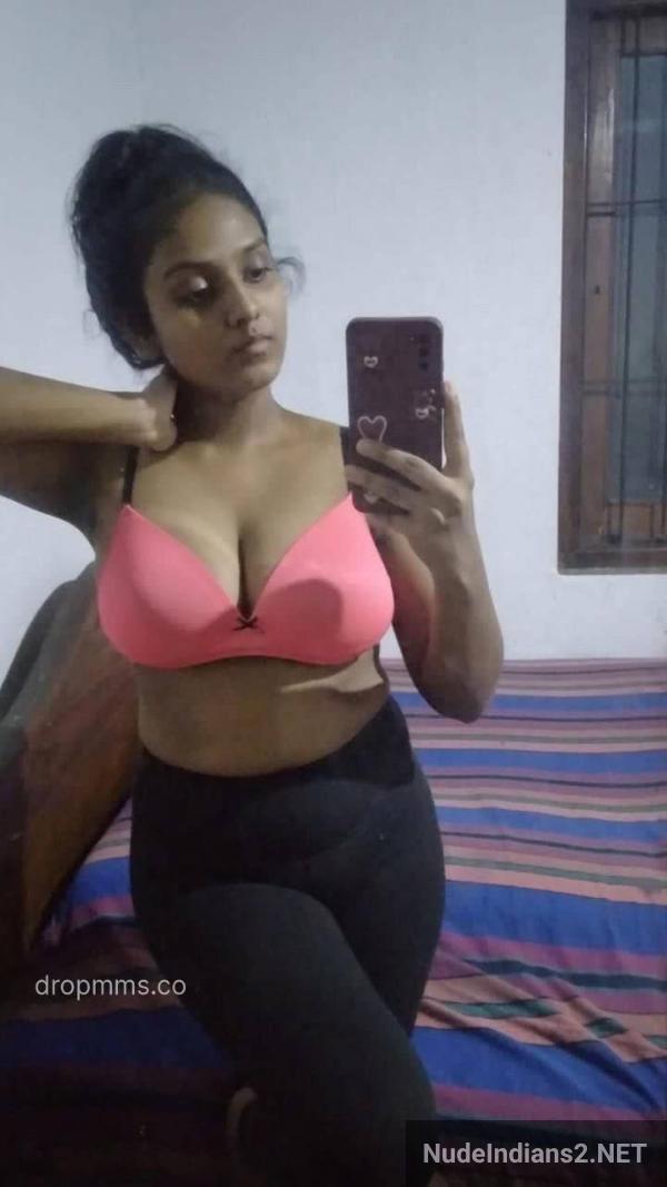 https://pub-5fcdf72a54cd4edbb03ec3edaa415a42.r2.dev/nakedleaks/voluptuous_andhra_college_babe_mala_gowda_flaunting_her_slender_physique/5.jpg