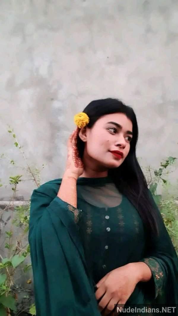 https://pub-5fcdf72a54cd4edbb03ec3edaa415a42.r2.dev/nakedleaks/voluptuous_bangla_model_riya's_intimate_photos_exposed/26.jpg