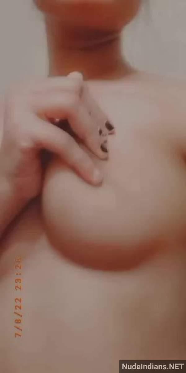 https://pub-5fcdf72a54cd4edbb03ec3edaa415a42.r2.dev/nakedleaks/voluptuous_bangla_model_riya's_intimate_photos_exposed/39.jpg