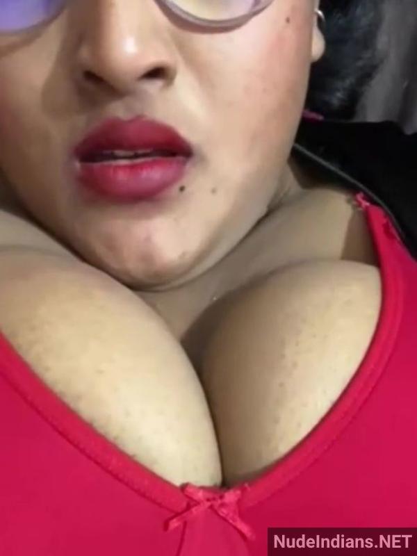 https://pub-5fcdf72a54cd4edbb03ec3edaa415a42.r2.dev/nakedleaks/voluptuous_educator_entices_partner_with_naked_form/0.jpg