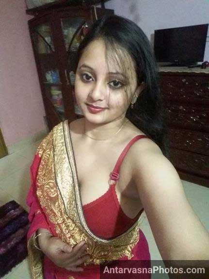 https://pub-5fcdf72a54cd4edbb03ec3edaa415a42.r2.dev/nakedleaks/voluptuous_indian_bhabhi_revealed_in_traditional_saree/0.jpg