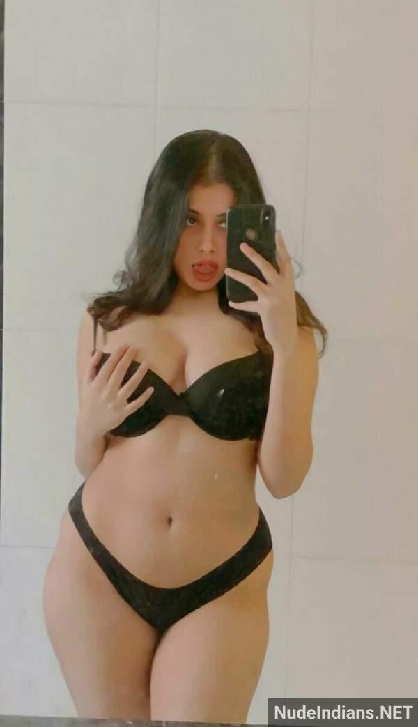 https://pub-5fcdf72a54cd4edbb03ec3edaa415a42.r2.dev/nakedleaks/voluptuous_pakistani_girls_seeking_intimacy_in_lingerie/13.jpg