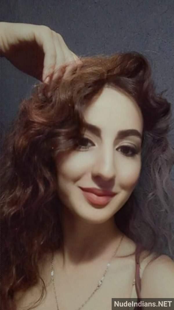 https://pub-5fcdf72a54cd4edbb03ec3edaa415a42.r2.dev/nakedleaks/voluptuous_pakistani_girls_seeking_intimacy_in_lingerie/27.jpg