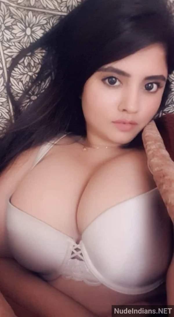 https://pub-5fcdf72a54cd4edbb03ec3edaa415a42.r2.dev/nakedleaks/voluptuous_pakistani_girls_seeking_intimacy_in_lingerie/32.jpg