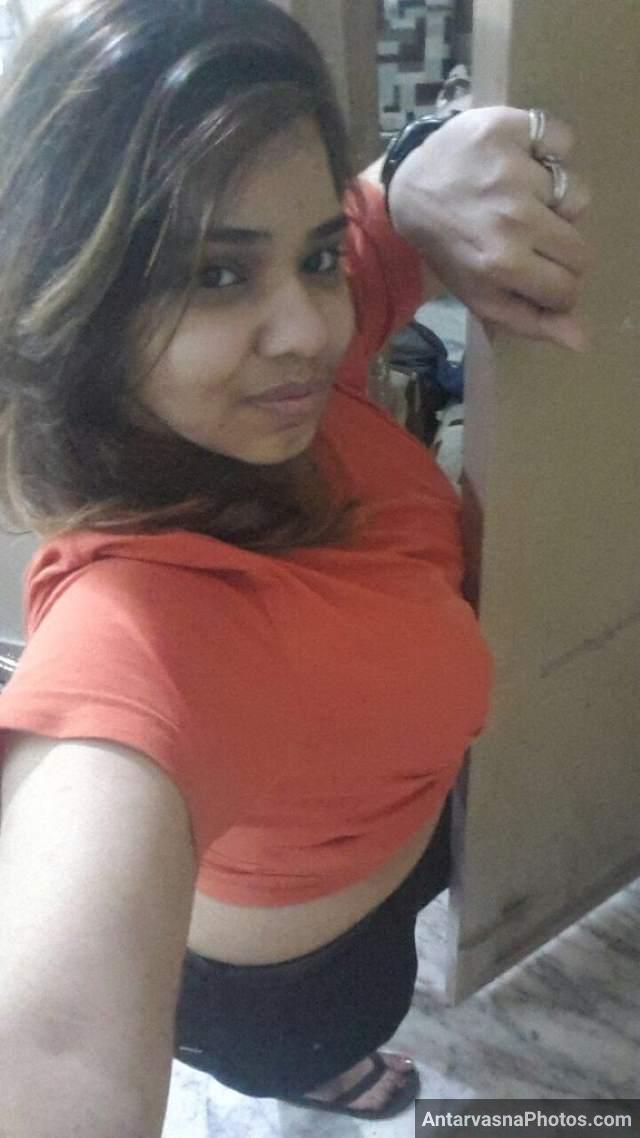 https://pub-5fcdf72a54cd4edbb03ec3edaa415a42.r2.dev/nakedleaks/voluptuous_telugu_aunt's_naked_pictures/5.jpg