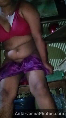 https://pub-5fcdf72a54cd4edbb03ec3edaa415a42.r2.dev/nakedleaks/voluptuous_tribal_woman_sucks_on_man's_cock_and_balls/0.jpg