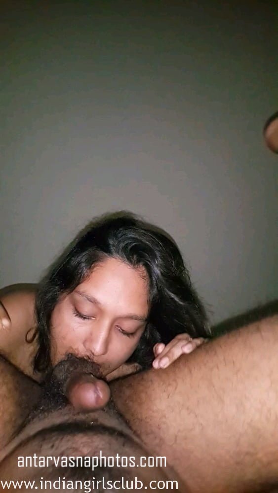 https://pub-5fcdf72a54cd4edbb03ec3edaa415a42.r2.dev/nakedleaks/voluptuous_woman_passionately_sucking_her_boyfriend's_thick,_indian_cock/3.jpg