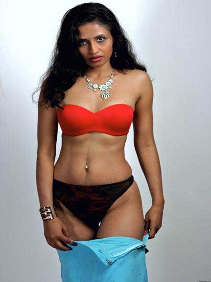 https://pub-5fcdf72a54cd4edbb03ec3edaa415a42.r2.dev/nakedleaks/watch_indian_girls_in_the_nude_for_a_good_time/2.jpg
