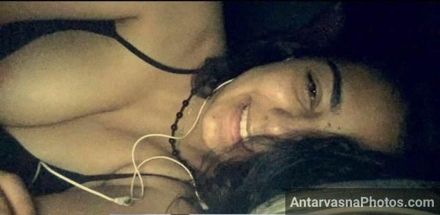 https://pub-5fcdf72a54cd4edbb03ec3edaa415a42.r2.dev/nakedleaks/wealthy_lady_ruby's_indian_bosom_photo/20.jpg