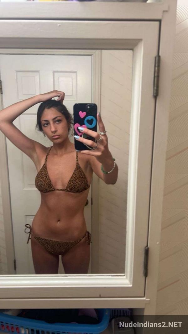 https://pub-5fcdf72a54cd4edbb03ec3edaa415a42.r2.dev/nakedleaks/wealthy_nri_woman_suhana_reveals_naked_body_in_selfies/12.jpg